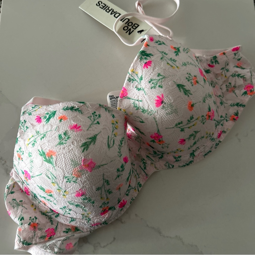 No Boundaries Push Up Bra Tossed Floral Women’s  Size 36B
